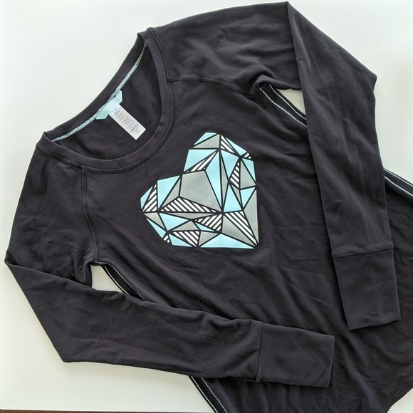 Ivivva by Lululemon Black Heart Practice Ready Pima-Blend Long-Sleeve Tee 10 - Picture 3 of 7